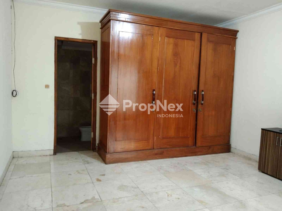Rumah Villa Bukit Indah Pakuwon (MSY) — foto 5